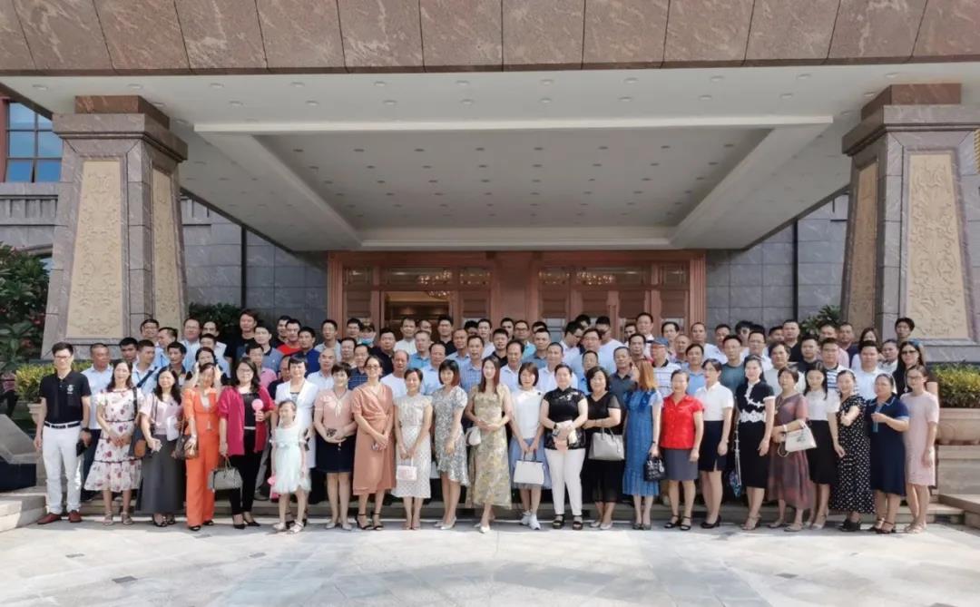 亞洲第一狼人伊人av